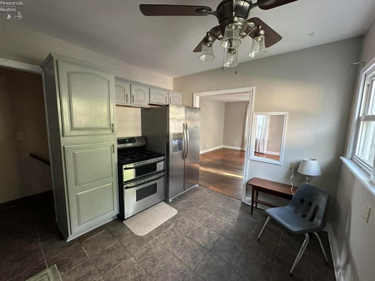 1327 Fifth Street, Sandusky, 44870, 2 Bedrooms Bedrooms, ,3 BathroomsBathrooms,Residential,For Sale,Fifth,20261447