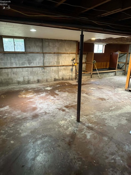 1327 Fifth Street, Sandusky, 44870, 2 Bedrooms Bedrooms, ,3 BathroomsBathrooms,Residential,For Sale,Fifth,20261447