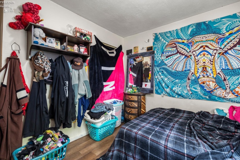 815 Edison Lane, Port Clinton, 43452, ,Multiple Units,For Sale,Edison,20261432