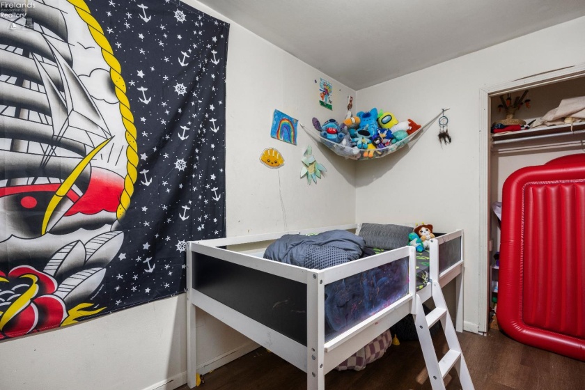 815 Edison Lane, Port Clinton, 43452, ,Multiple Units,For Sale,Edison,20261432