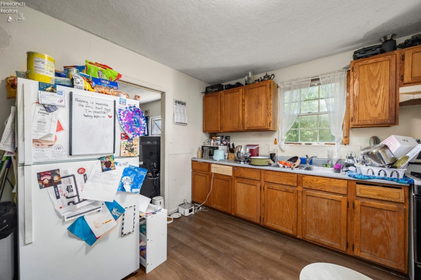 815 Edison Lane, Port Clinton, 43452, ,Multiple Units,For Sale,Edison,20261432