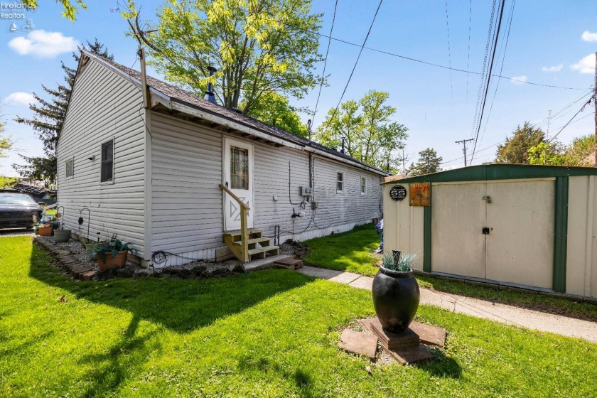 815 Edison Lane, Port Clinton, 43452, ,Multiple Units,For Sale,Edison,20261432