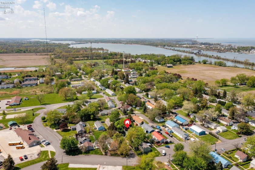 815 Edison Lane, Port Clinton, 43452, ,Multiple Units,For Sale,Edison,20261432