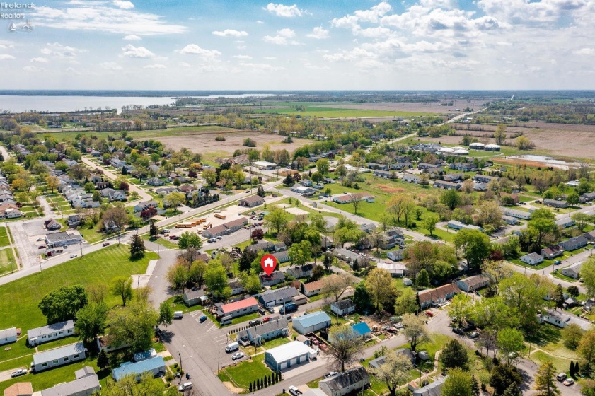 815 Edison Lane, Port Clinton, 43452, ,Multiple Units,For Sale,Edison,20261432