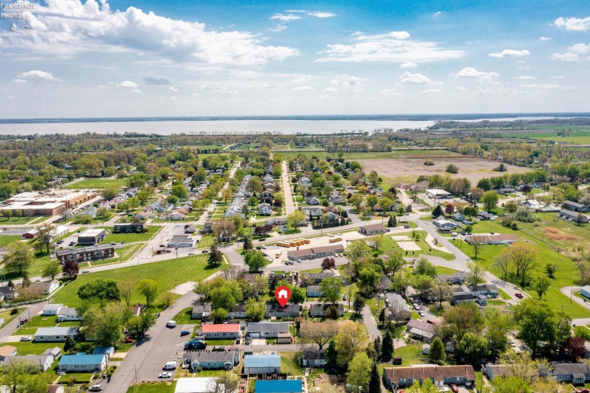 815 Edison Lane, Port Clinton, 43452, ,Multiple Units,For Sale,Edison,20261432