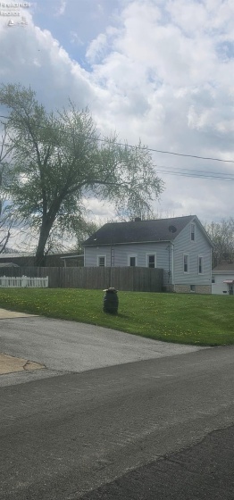 606 Oakland Avenue, Sandusky, 44870, 2 Bedrooms Bedrooms, ,1 BathroomBathrooms,Residential,For Sale,Oakland,20261389