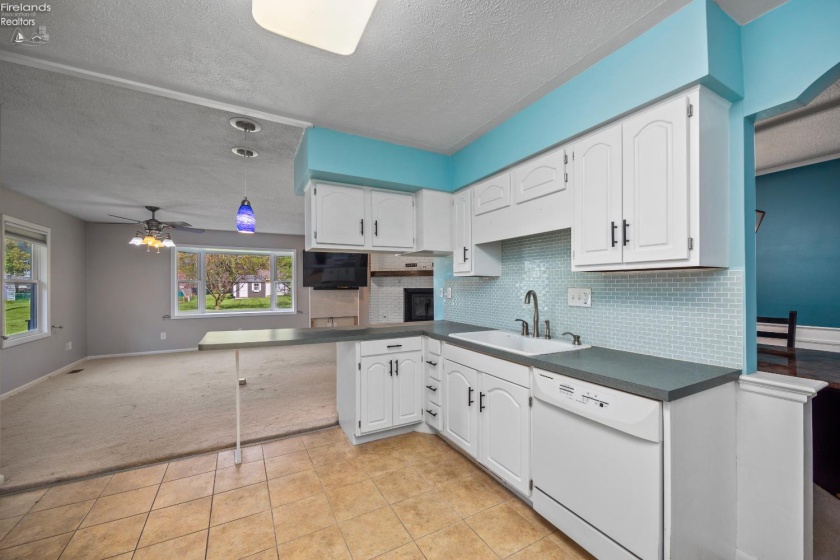 919 Fulton Street, Port Clinton, 43452, 3 Bedrooms Bedrooms, ,2 BathroomsBathrooms,Residential,For Sale,Fulton,20261421