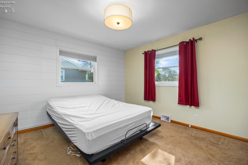 919 Fulton Street, Port Clinton, 43452, 3 Bedrooms Bedrooms, ,2 BathroomsBathrooms,Residential,For Sale,Fulton,20261421