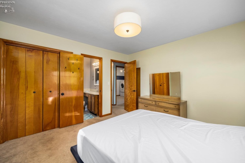 919 Fulton Street, Port Clinton, 43452, 3 Bedrooms Bedrooms, ,2 BathroomsBathrooms,Residential,For Sale,Fulton,20261421