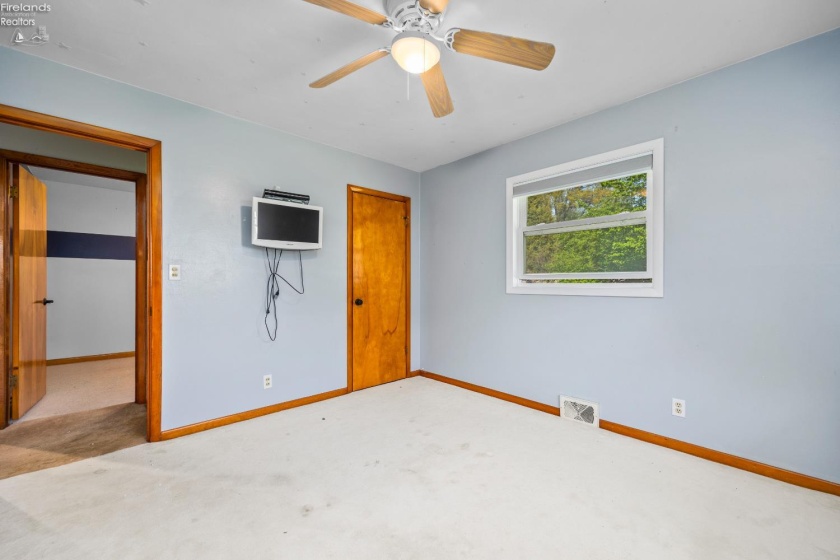 919 Fulton Street, Port Clinton, 43452, 3 Bedrooms Bedrooms, ,2 BathroomsBathrooms,Residential,For Sale,Fulton,20261421