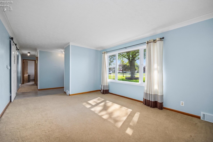 919 Fulton Street, Port Clinton, 43452, 3 Bedrooms Bedrooms, ,2 BathroomsBathrooms,Residential,For Sale,Fulton,20261421