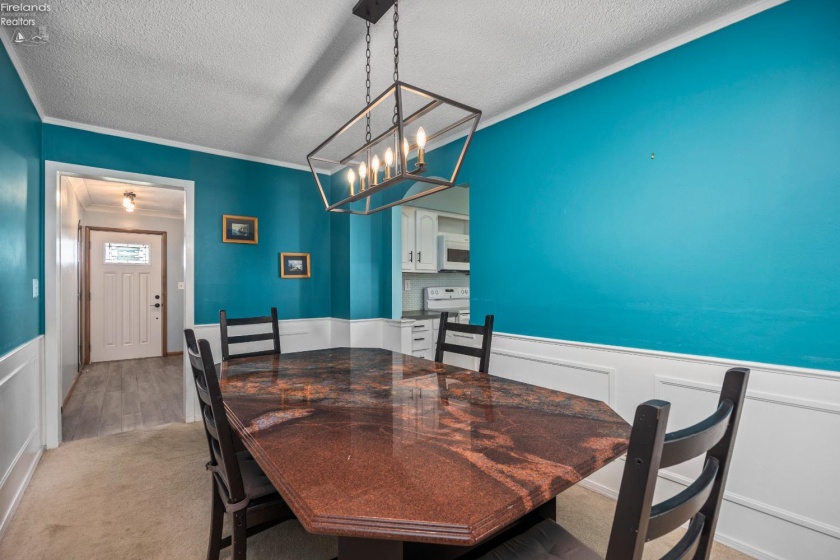 919 Fulton Street, Port Clinton, 43452, 3 Bedrooms Bedrooms, ,2 BathroomsBathrooms,Residential,For Sale,Fulton,20261421