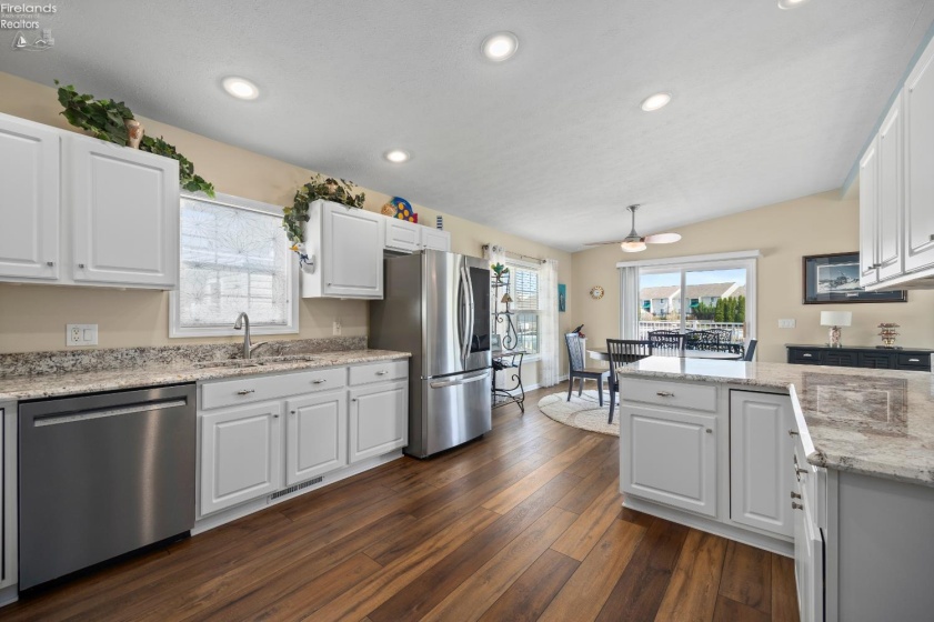 1561 Starboard Avenue, Port Clinton, 43452, 3 Bedrooms Bedrooms, ,2 BathroomsBathrooms,Residential,For Sale,Starboard,20261417