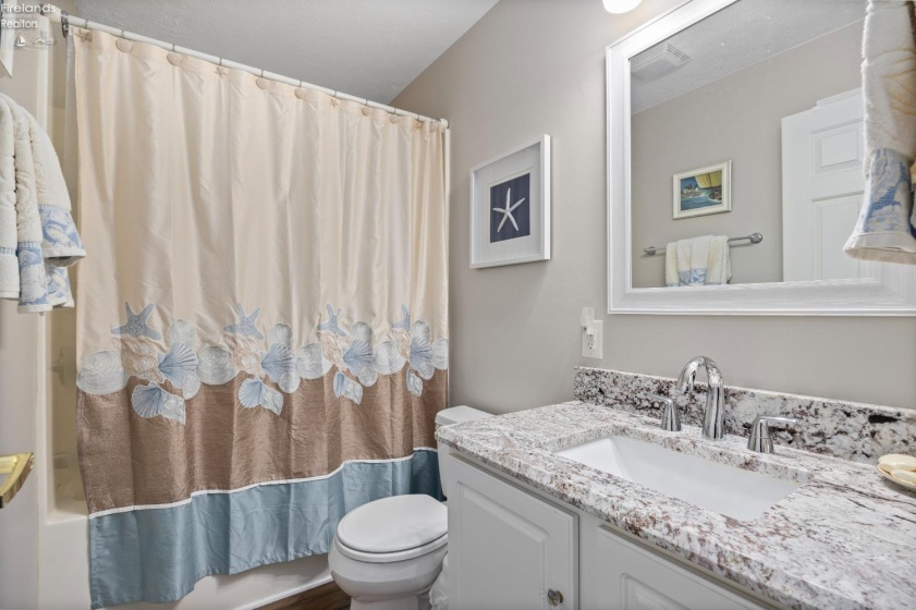 1561 Starboard Avenue, Port Clinton, 43452, 3 Bedrooms Bedrooms, ,2 BathroomsBathrooms,Residential,For Sale,Starboard,20261417