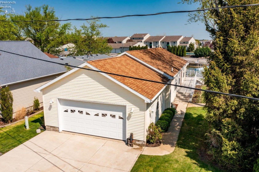 1561 Starboard Avenue, Port Clinton, 43452, 3 Bedrooms Bedrooms, ,2 BathroomsBathrooms,Residential,For Sale,Starboard,20261417