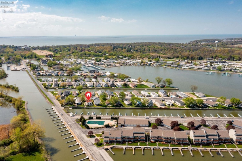 1561 Starboard Avenue, Port Clinton, 43452, 3 Bedrooms Bedrooms, ,2 BathroomsBathrooms,Residential,For Sale,Starboard,20261417