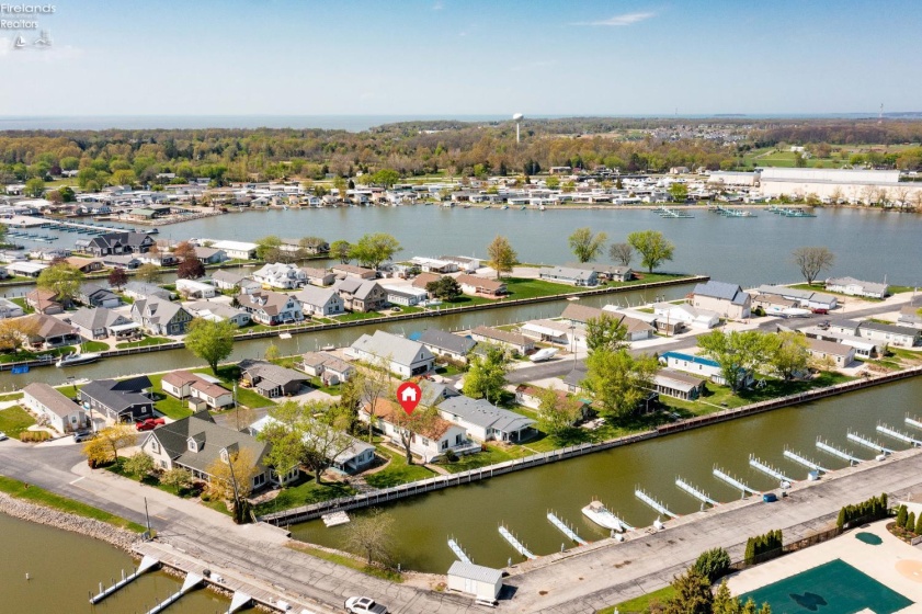 1561 Starboard Avenue, Port Clinton, 43452, 3 Bedrooms Bedrooms, ,2 BathroomsBathrooms,Residential,For Sale,Starboard,20261417