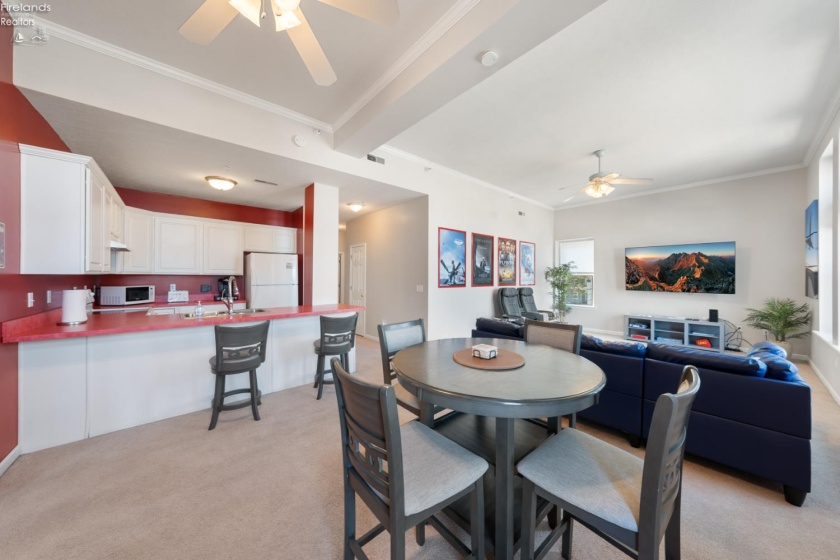 934 Washington Street, Sandusky, 44870, 3 Bedrooms Bedrooms, ,2 BathroomsBathrooms,Residential,For Sale,Washington,20261430