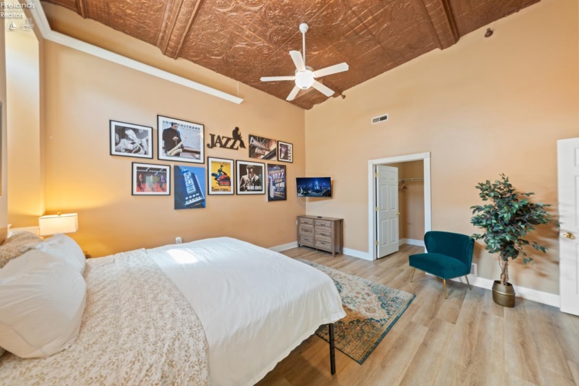 934 Washington Street, Sandusky, 44870, 3 Bedrooms Bedrooms, ,2 BathroomsBathrooms,Residential,For Sale,Washington,20261454