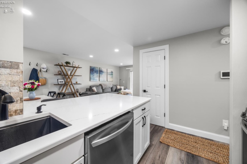 104 Clinton Reef Drive, Port Clinton, 43452, 2 Bedrooms Bedrooms, ,1 BathroomBathrooms,Residential,For Sale,Clinton Reef,20261353