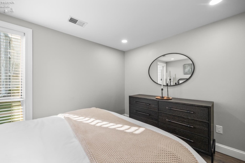 104 Clinton Reef Drive, Port Clinton, 43452, 2 Bedrooms Bedrooms, ,1 BathroomBathrooms,Residential,For Sale,Clinton Reef,20261353