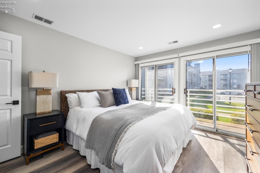 104 Clinton Reef Drive, Port Clinton, 43452, 2 Bedrooms Bedrooms, ,1 BathroomBathrooms,Residential,For Sale,Clinton Reef,20261353