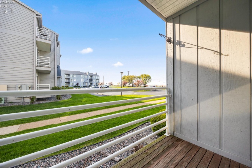 104 Clinton Reef Drive, Port Clinton, 43452, 2 Bedrooms Bedrooms, ,1 BathroomBathrooms,Residential,For Sale,Clinton Reef,20261353