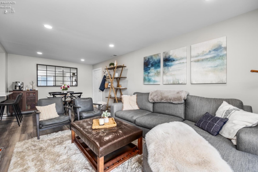 104 Clinton Reef Drive, Port Clinton, 43452, 2 Bedrooms Bedrooms, ,1 BathroomBathrooms,Residential,For Sale,Clinton Reef,20261353