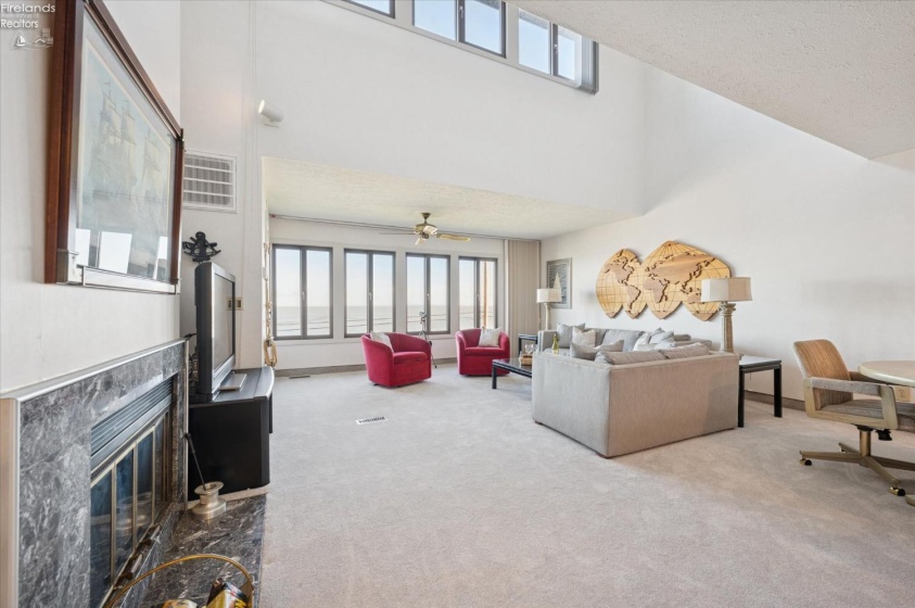 503 Lakeshore Drive, Port Clinton, 43452, 2 Bedrooms Bedrooms, ,2 BathroomsBathrooms,Residential,For Sale,Lakeshore,20254184