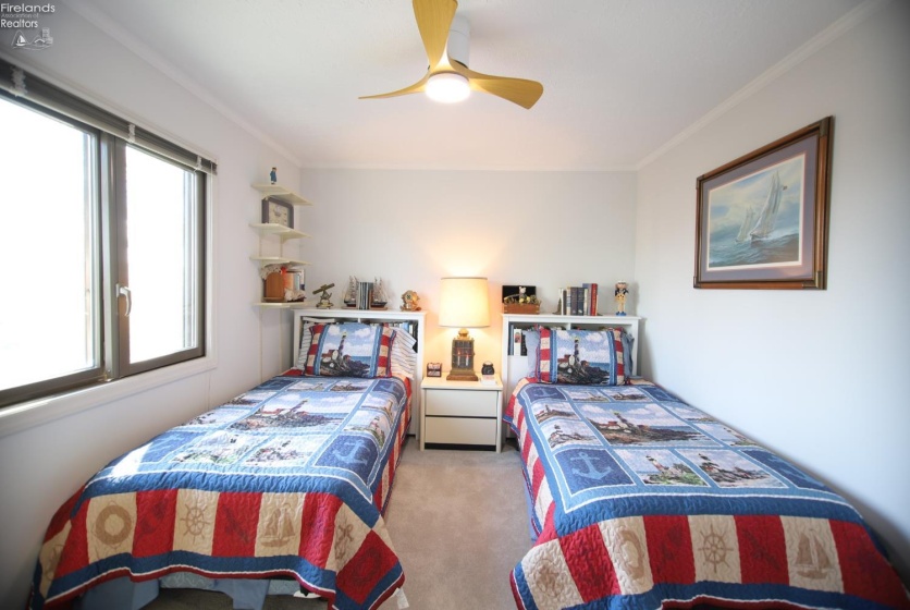 503 Lakeshore Drive, Port Clinton, 43452, 2 Bedrooms Bedrooms, ,2 BathroomsBathrooms,Residential,For Sale,Lakeshore,20254184