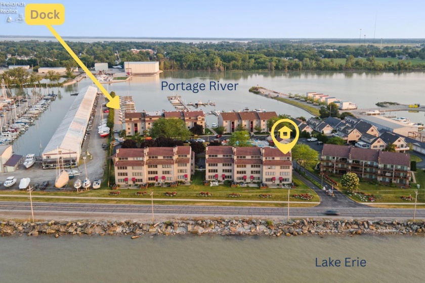 503 Lakeshore Drive, Port Clinton, 43452, 2 Bedrooms Bedrooms, ,2 BathroomsBathrooms,Residential,For Sale,Lakeshore,20254184