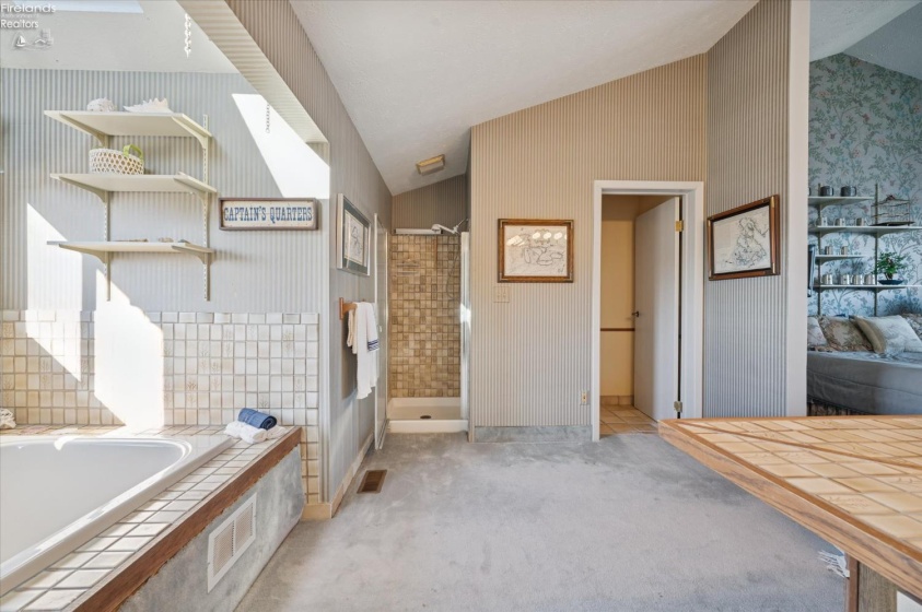 503 Lakeshore Drive, Port Clinton, 43452, 2 Bedrooms Bedrooms, ,2 BathroomsBathrooms,Residential,For Sale,Lakeshore,20254184