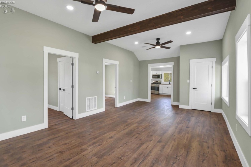 506 Washington Street, Port Clinton, 43452, 2 Bedrooms Bedrooms, ,1 BathroomBathrooms,Residential,For Sale,Washington,20261400