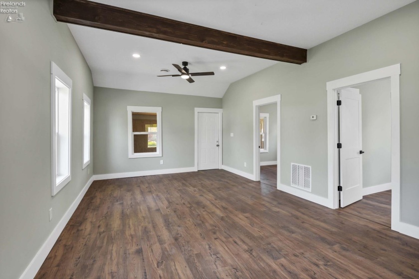 506 Washington Street, Port Clinton, 43452, 2 Bedrooms Bedrooms, ,1 BathroomBathrooms,Residential,For Sale,Washington,20261400