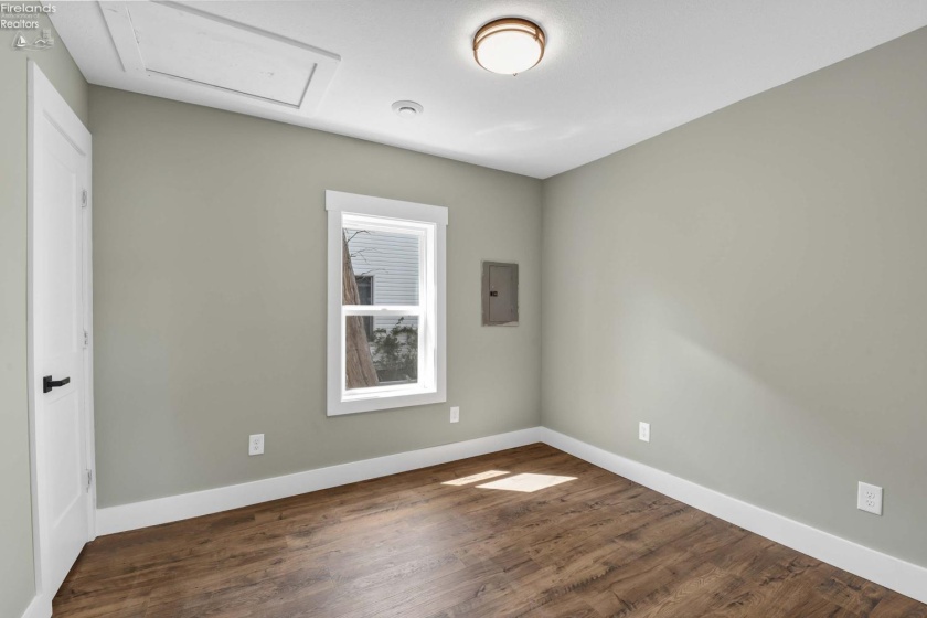 506 Washington Street, Port Clinton, 43452, 2 Bedrooms Bedrooms, ,1 BathroomBathrooms,Residential,For Sale,Washington,20261400