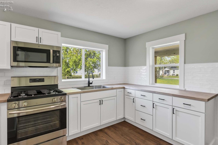 506 Washington Street, Port Clinton, 43452, 2 Bedrooms Bedrooms, ,1 BathroomBathrooms,Residential,For Sale,Washington,20261400