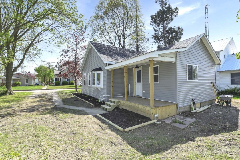 506 Washington Street, Port Clinton, 43452, 2 Bedrooms Bedrooms, ,1 BathroomBathrooms,Residential,For Sale,Washington,20261400