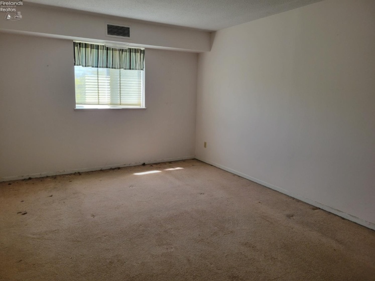 1305 Lake Wilmer Drive, Sandusky, 44870, 2 Bedrooms Bedrooms, ,1 BathroomBathrooms,Residential,For Sale,Lake Wilmer,20261404