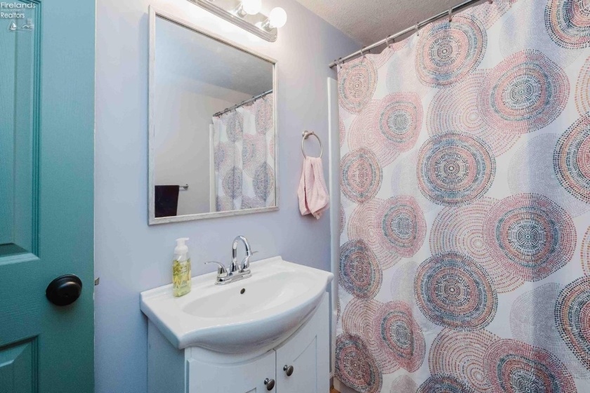 136 Lincoln Street, Lindsey, 43442, 4 Bedrooms Bedrooms, ,2 BathroomsBathrooms,Residential,For Sale,Lincoln,20261469