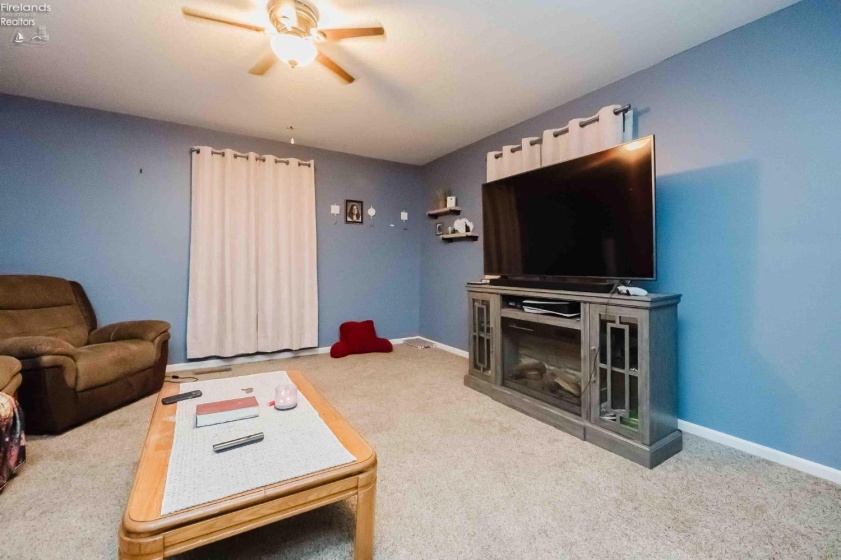 136 Lincoln Street, Lindsey, 43442, 4 Bedrooms Bedrooms, ,2 BathroomsBathrooms,Residential,For Sale,Lincoln,20261469
