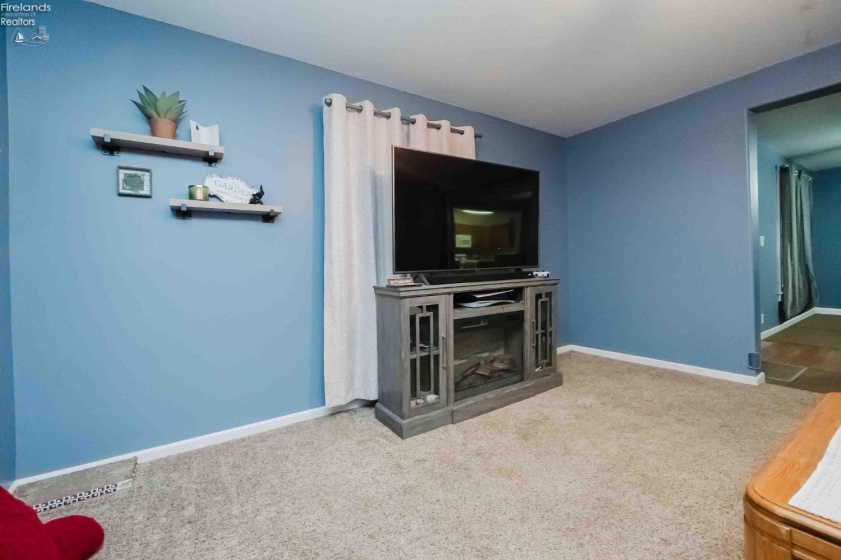 136 Lincoln Street, Lindsey, 43442, 4 Bedrooms Bedrooms, ,2 BathroomsBathrooms,Residential,For Sale,Lincoln,20261469
