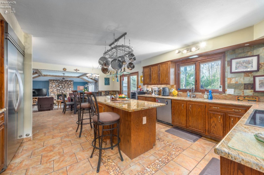 6880 Cliffside, Vermilion, 44089, 4 Bedrooms Bedrooms, ,4 BathroomsBathrooms,Residential,For Sale,Cliffside,20261468