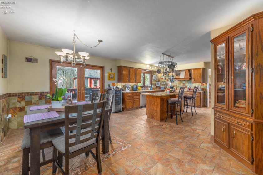 6880 Cliffside, Vermilion, 44089, 4 Bedrooms Bedrooms, ,4 BathroomsBathrooms,Residential,For Sale,Cliffside,20261468