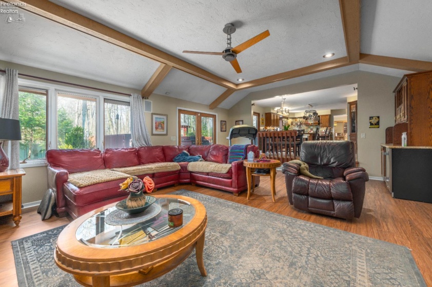 6880 Cliffside, Vermilion, 44089, 4 Bedrooms Bedrooms, ,4 BathroomsBathrooms,Residential,For Sale,Cliffside,20261468