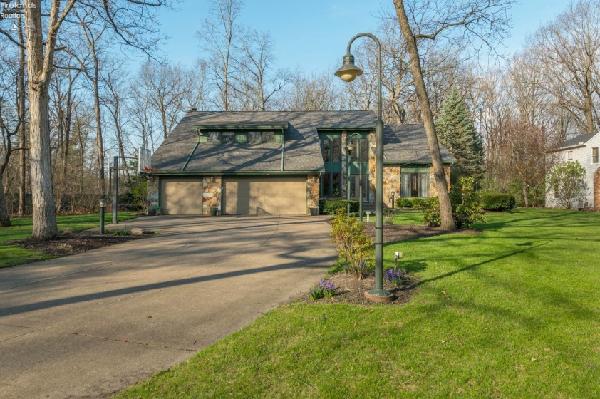 6880 Cliffside, Vermilion, 44089, 4 Bedrooms Bedrooms, ,4 BathroomsBathrooms,Residential,For Sale,Cliffside,20261468