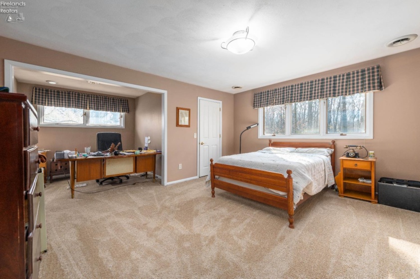 6880 Cliffside, Vermilion, 44089, 4 Bedrooms Bedrooms, ,4 BathroomsBathrooms,Residential,For Sale,Cliffside,20261468