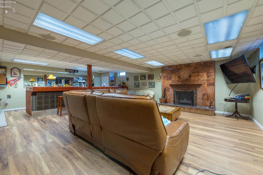 6880 Cliffside, Vermilion, 44089, 4 Bedrooms Bedrooms, ,4 BathroomsBathrooms,Residential,For Sale,Cliffside,20261468