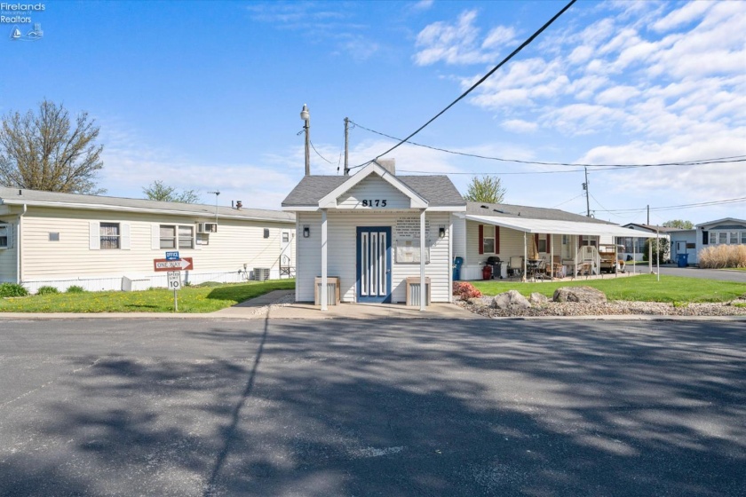 8175 North Shore Boulevard, Marblehead, 43440, 2 Bedrooms Bedrooms, ,2 BathroomsBathrooms,Residential,For Sale,North Shore,20261384