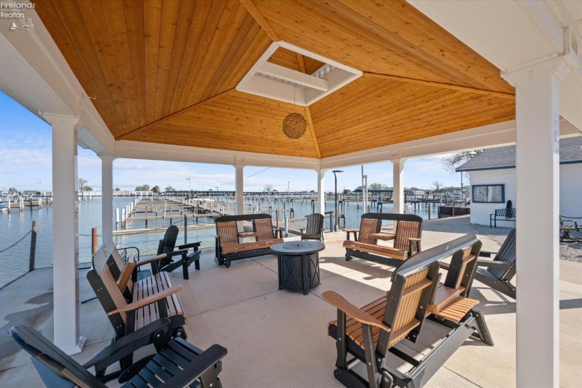 8175 North Shore Boulevard, Marblehead, 43440, 2 Bedrooms Bedrooms, ,2 BathroomsBathrooms,Residential,For Sale,North Shore,20261384