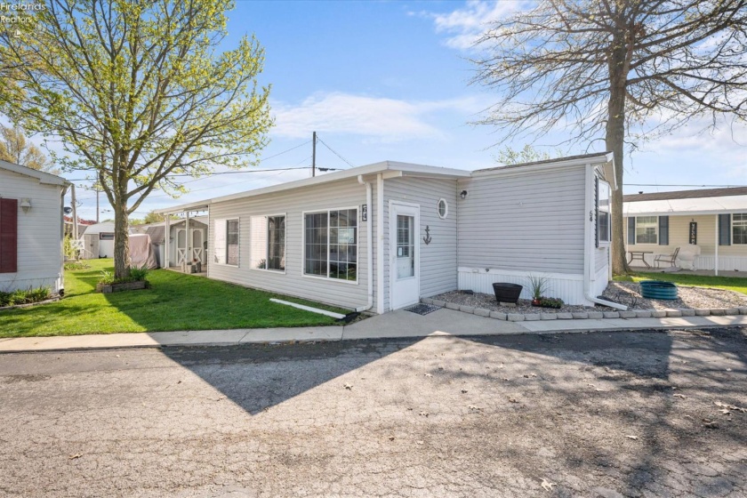 8175 North Shore Boulevard, Marblehead, 43440, 2 Bedrooms Bedrooms, ,2 BathroomsBathrooms,Residential,For Sale,North Shore,20261384